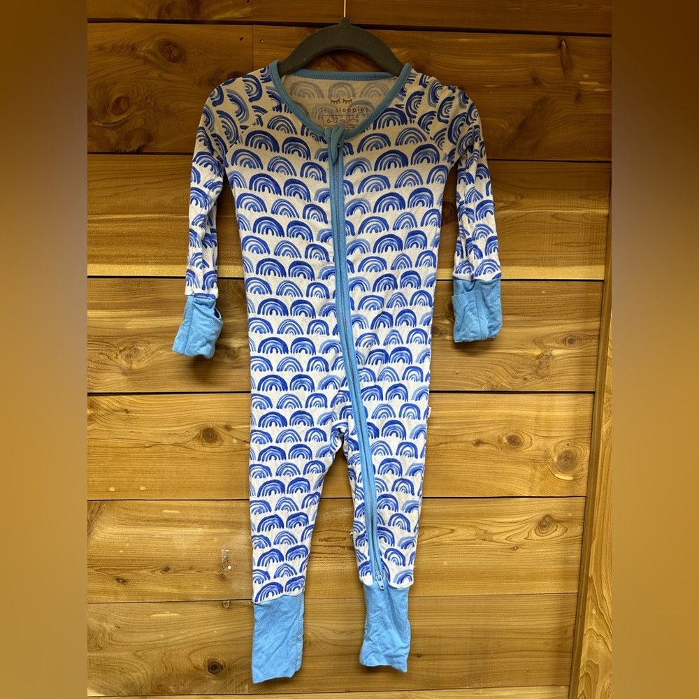 Little sleepies one piece 6-12months. Good condition